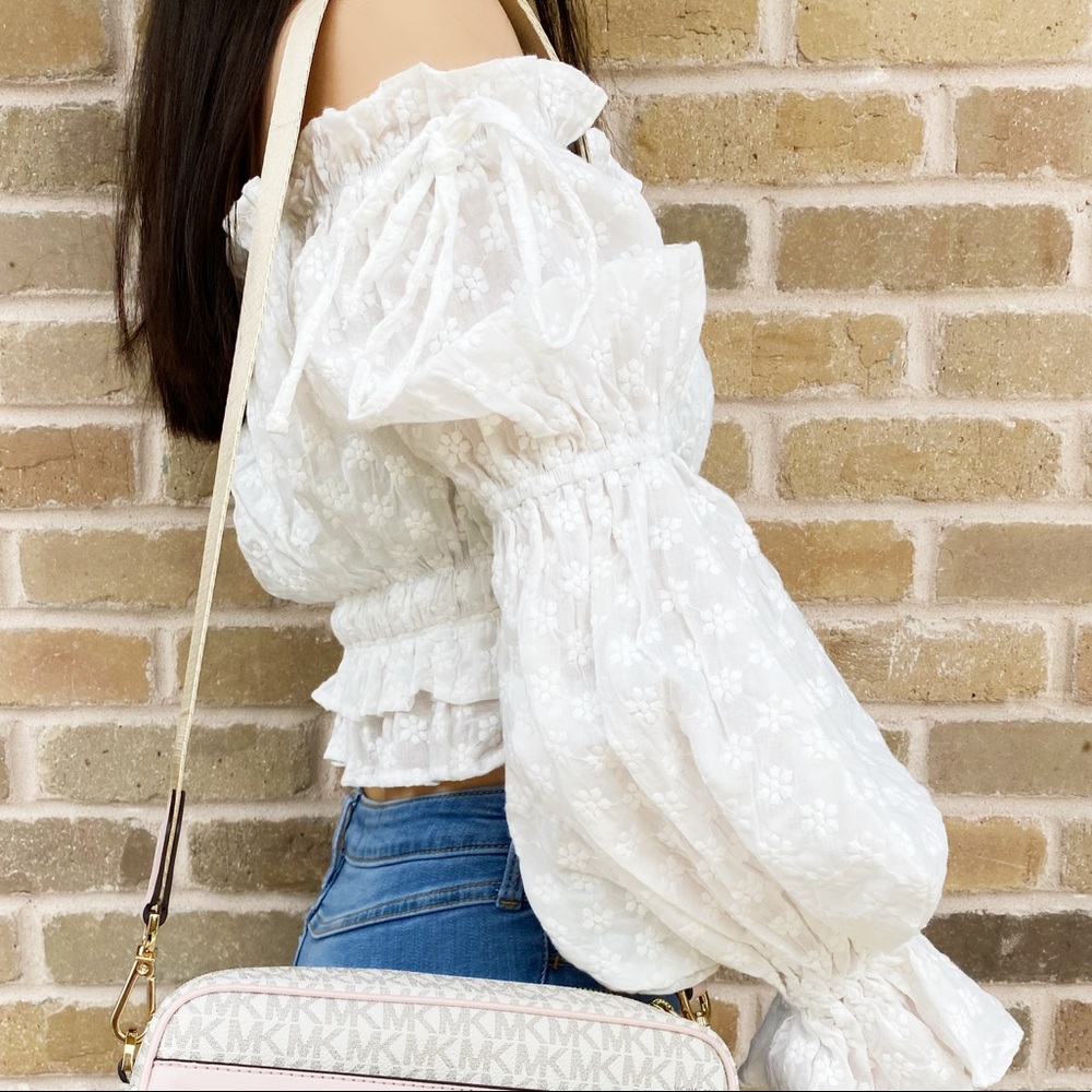 Off Shoulder Ruffle Top XS White - Picture 3 of 7